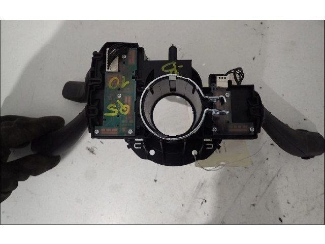 Ручка стеклоочистителей Audi Q5 SQ5