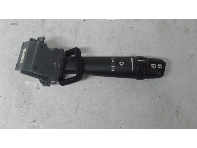 Ручка стеклоочистителей    Volvo V70