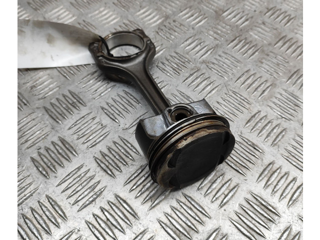 Поршень DGEB 04E107065JF, 04E198401AB Skoda Superb B8 (3V)