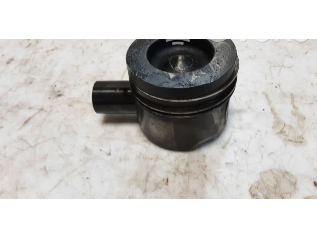  Поршень  8372M, 4R1  Audi A6 C7  