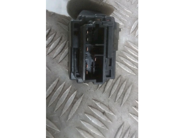 Ручка стеклоочистителей 623991   Peugeot Expert