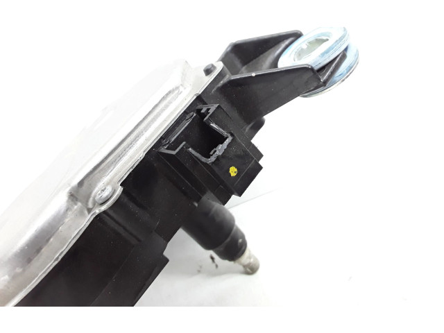 Моторчик заднего дворника 31290787    Volvo V70