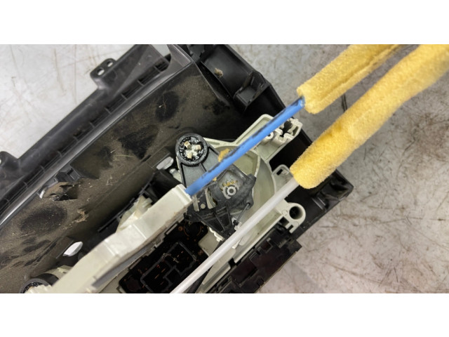 Блок управления климат-контролем Daihatsu Sirion