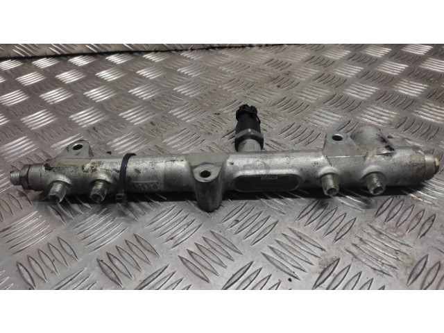 Vstřikovací lišta 0445214023 Chrysler Voyager pro naftový motor 2.5