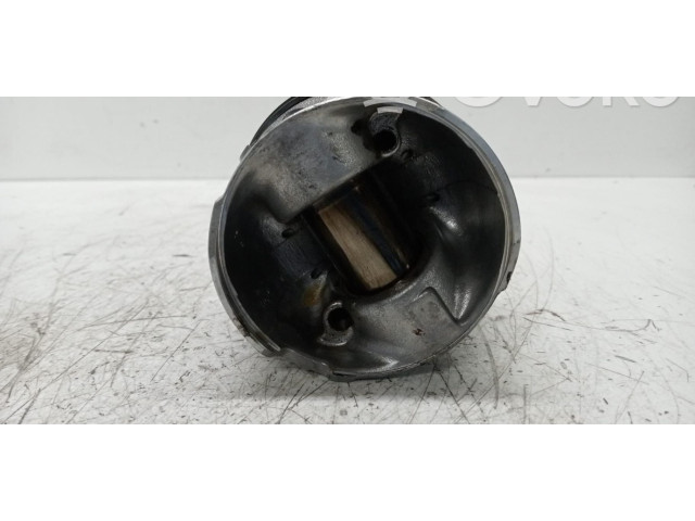 Píst 2341027940 Hyundai Santa Fe