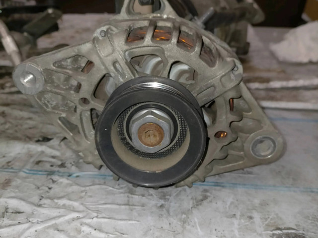 Генератор 3730003100 Hyundai i10