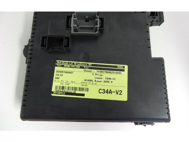 Блок предохранителей Volvo S60