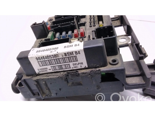 Блок предохранителей 9646405380, 21433090 Citroen C5