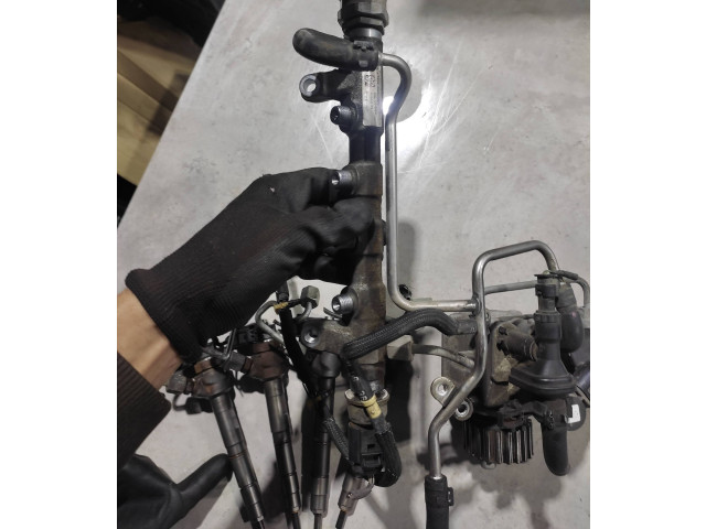 Vstřikovač 03L130277J, 03L130089P Volkswagen Tiguan CFF