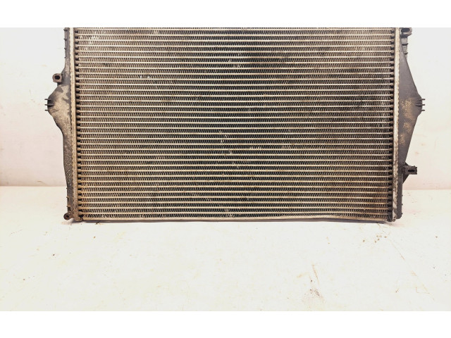 Топливная рампа 8649471A   Volvo S80  