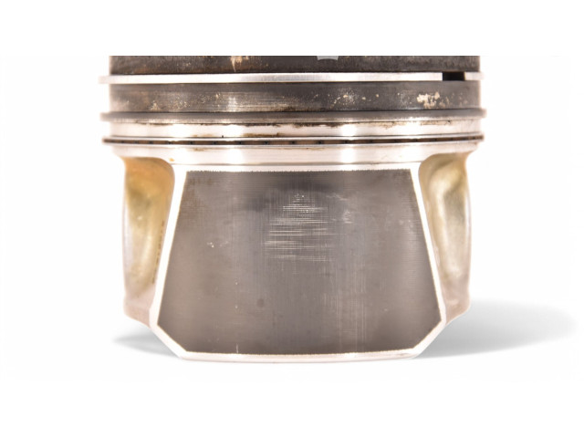  Поршень DDY DDYA DDYB 04L107065AR  Skoda Karoq  