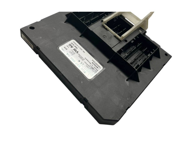 Блок комфорта 5Q0937086AA, F005V01554 Skoda Octavia Mk3 (5E)