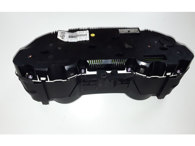 Панель приборов 8T0920981B   Audi A5 8T 8F       