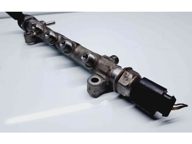 Топливная рампа 04L089B Skoda Octavia Mk3 (5E)