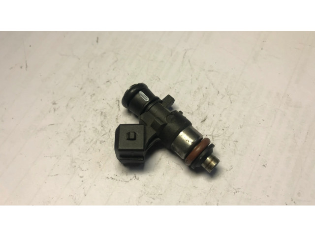 Форсунка 0280158046, 8200292590    Dacia Sandero для бензинового двигателя  1.2