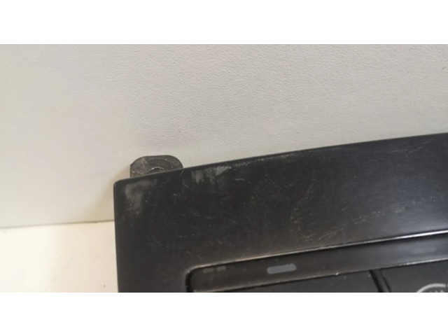 Блок управления климат-контролем A2129008711   Mercedes-Benz E W212