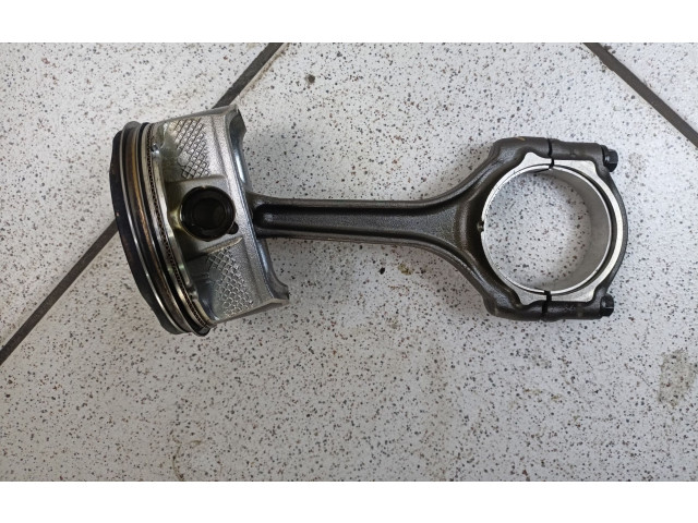 Píst Dodge Grand Caravan