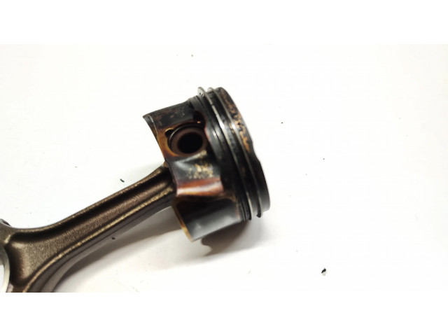  Поршень  06LL  Audi Q7 4M для бензинового двигателя 2.0