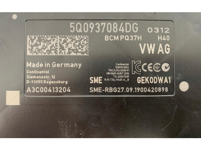 Блок управления 5Q0937084DG   Volkswagen Golf VII
