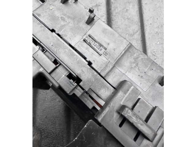 Pojistková skříňka A2225406028, P00132030 Mercede-Benz S W222 2017