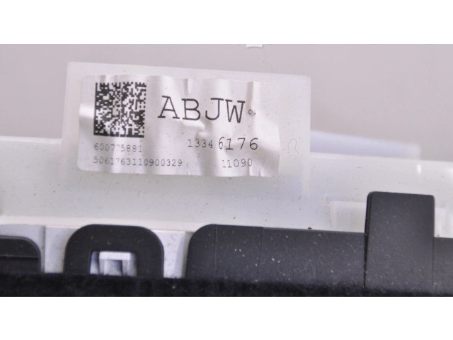 Панель приборов 13346176   Opel Meriva B       