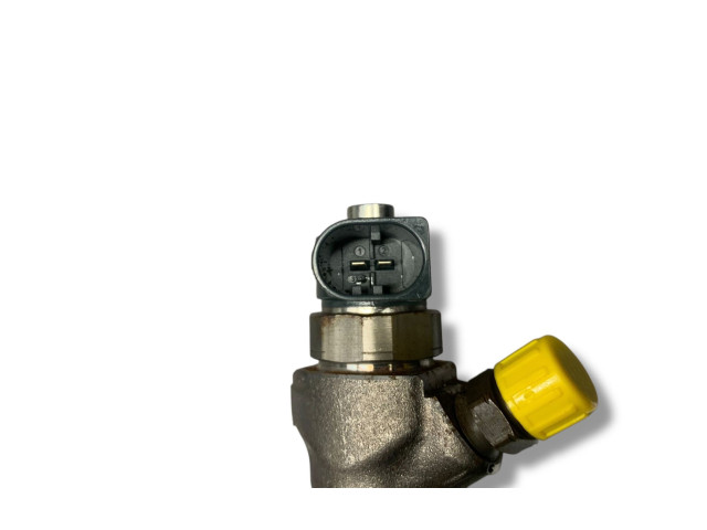 Форсунка 04L130277AC    Skoda Yeti (5L)  DFSA 