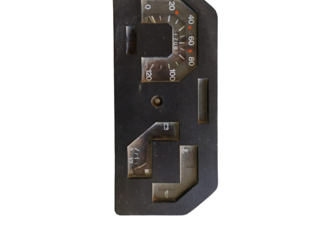 Спидометр (приборный щиток)     Fiat 900T