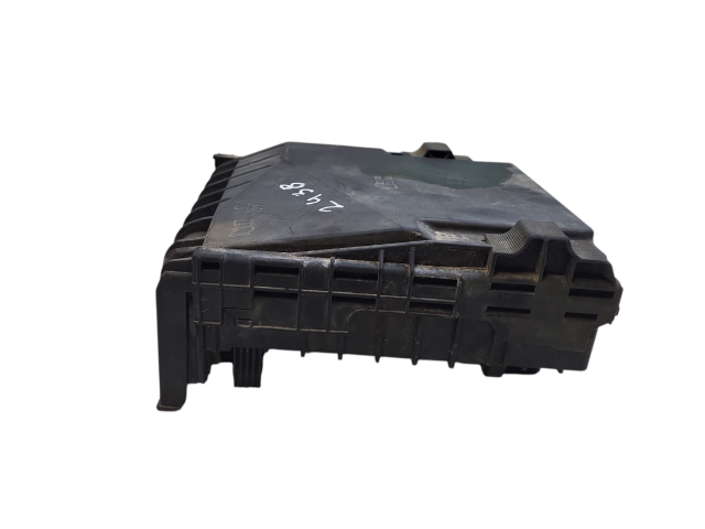 Блок предохранителей 1K0937125D, 1K0937132F Volkswagen e-Golf