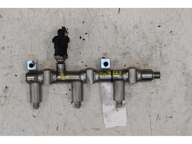 Топливная рампа Fiat 500X для двигателя 51282151