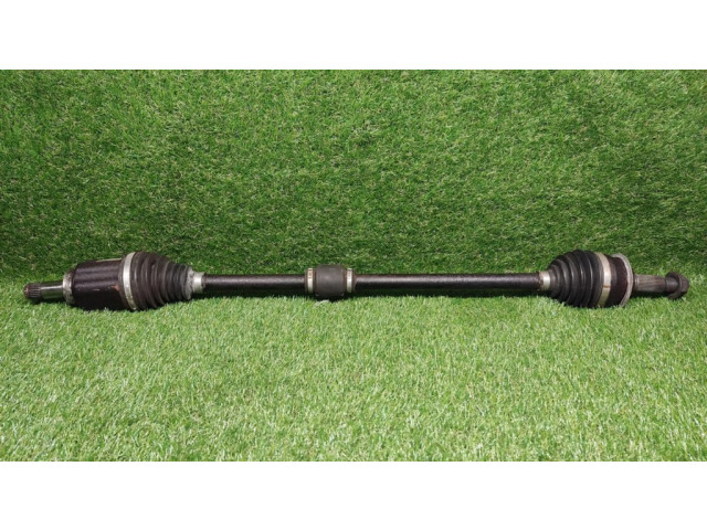 Передняя полуось