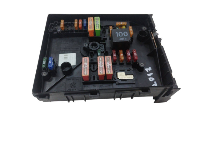 Блок предохранителей 1K0937118, 0948309707 Skoda Yeti (5L)