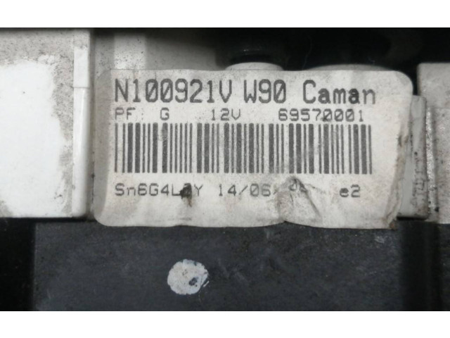 Блок управления климат-контролем N100921V, 69570001 Dacia Logan I