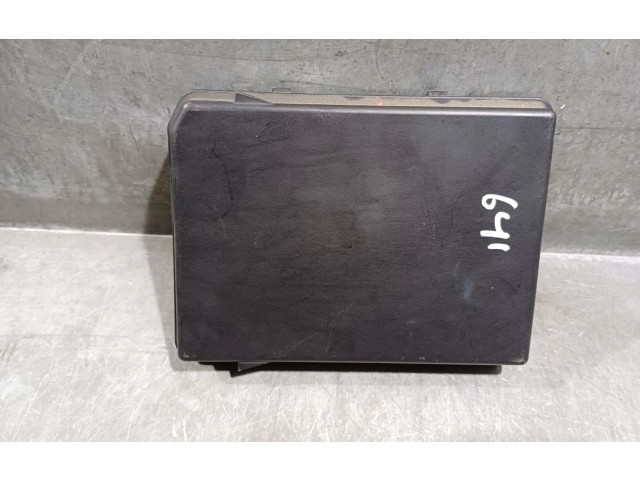 Блок предохранителей 284B78285R Renault Clio II