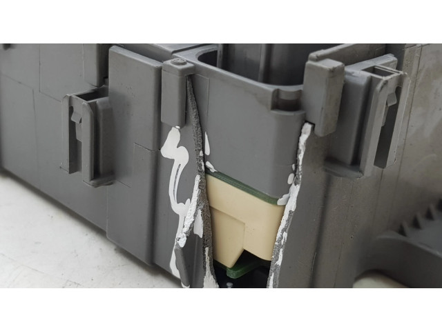 Блок предохранителей TL0E213 Honda Accord