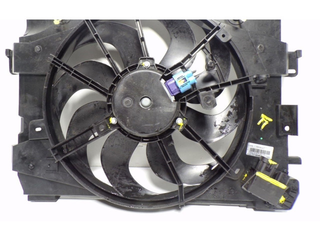 Вентилятор радиатора 214815012R, 214815012RA Dacia Sandero