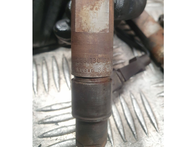 Vstřikovací lišta 028130201S, 028130201T Audi A6 S6 C5 4B