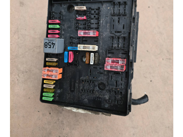 Блок предохранителей 13949631, 01394932   Audi A3 S3 8L    