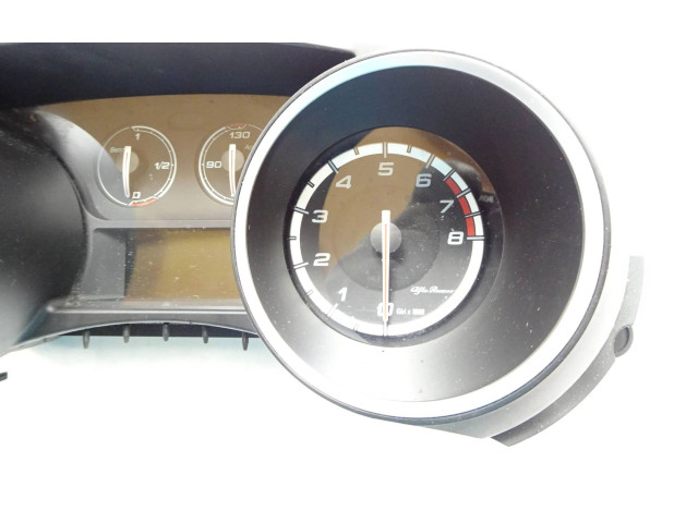 Панель приборов 50516477, 001154 Alfa Romeo Giulietta