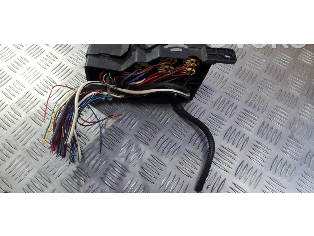 Блок предохранителей Mitsubishi Space Runner