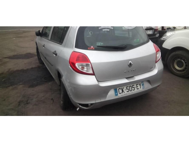 Ручка стеклоочистителей 8201590631 Renault Clio III