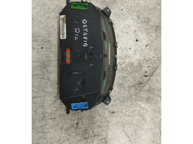 Панель приборов 1U1919034G, 11000892809 Skoda Octavia Mk1 (1U)