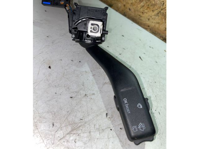 Ручка стеклоочистителей 1K0953519A   Audi A6 S6 C6 4F