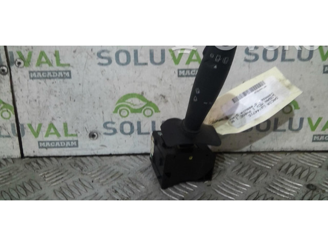 Ручка стеклоочистителей 6001549644 Dacia Logan I