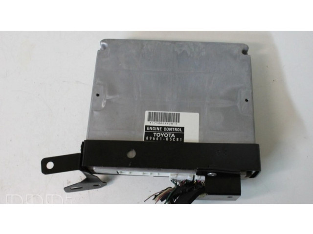 Řídící jednotka 8966105C81 Toyota Avensis T250 2007