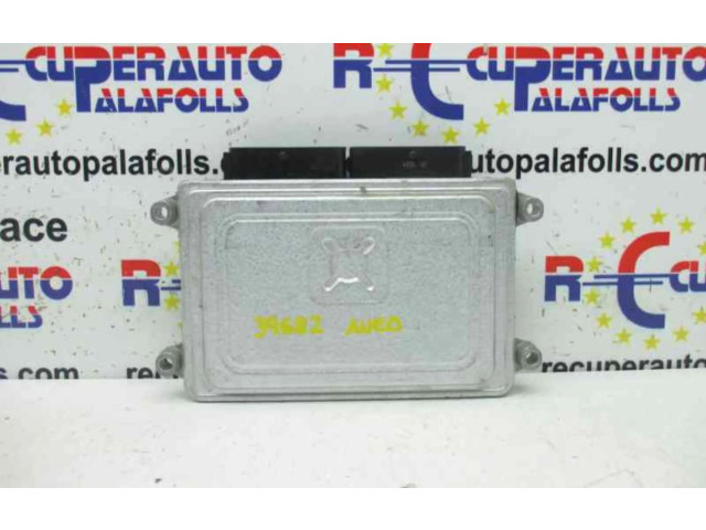 Блок управления двигателем Блок управления 96983177   Chevrolet Astra