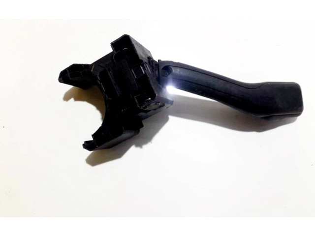 Ручка стеклоочистителей 749455   Volkswagen PASSAT B5