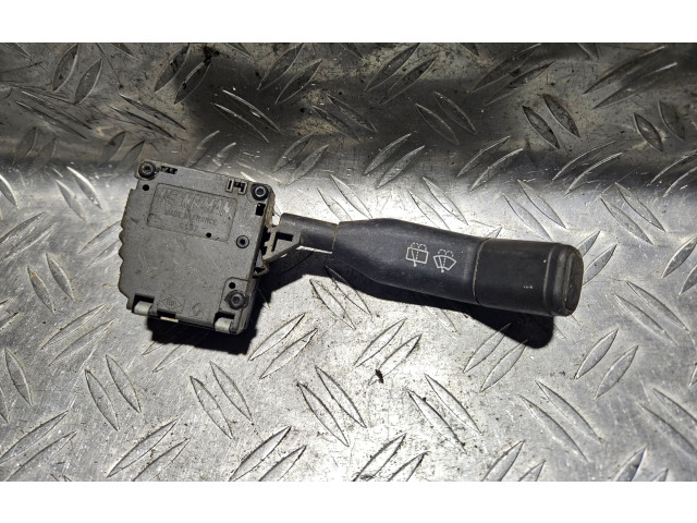 Ручка стеклоочистителей    Renault Clio I