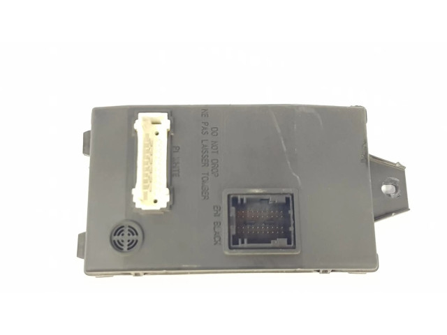 Блок управления 8201013757 Dacia Sandero