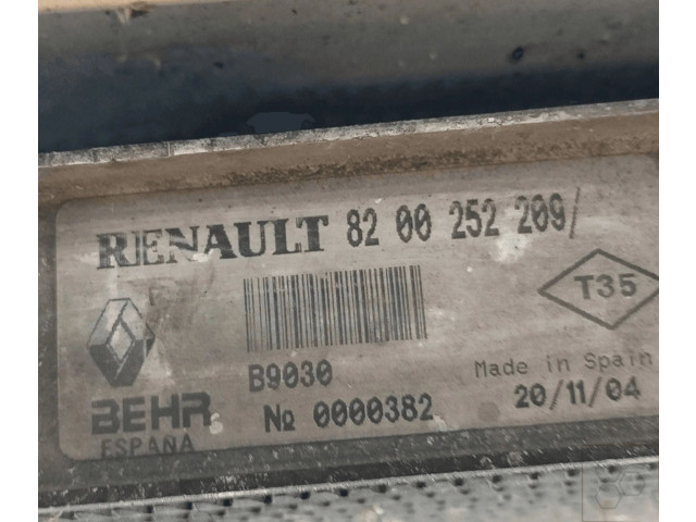 Интеркулер 8200685747, 8200252209 Renault Clio II