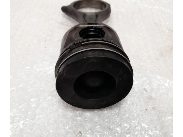 Поршень с шатуном Jaguar XF X250